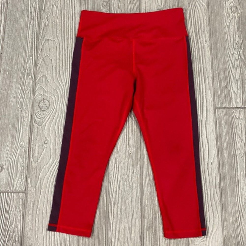Zyia Active Red Crops Size 8/10